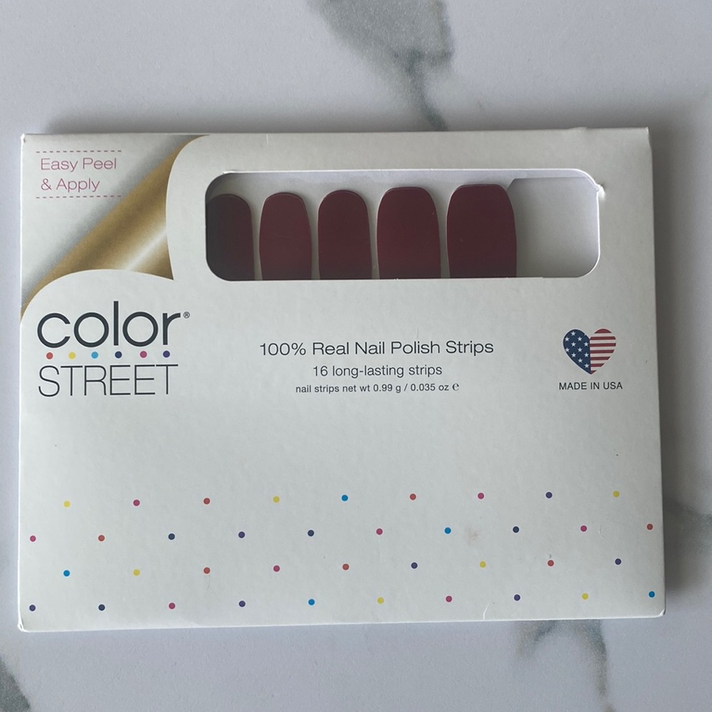 Color Street NWT 16 long lasting nail polish strips